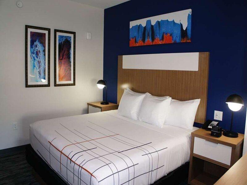 Palacio Royale Inn Signature Katy Exterior photo